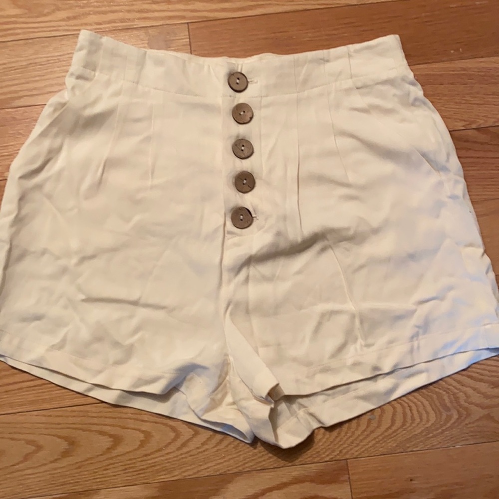 Cream/white BB DAKOTA linen shorts